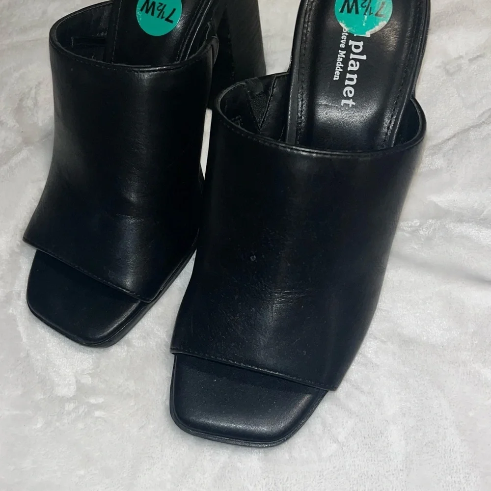 Steve Madden Black Heeled Boots - Picture 3 of 6